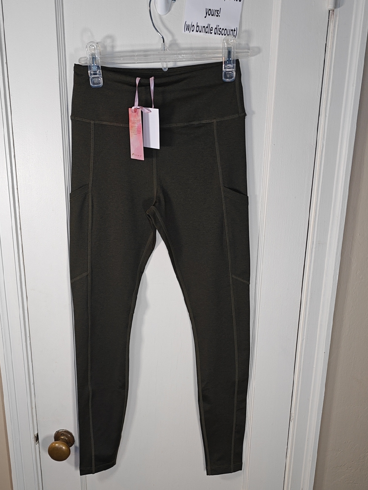 High-Rise Olive Green Performance Leggings With Side Pockets